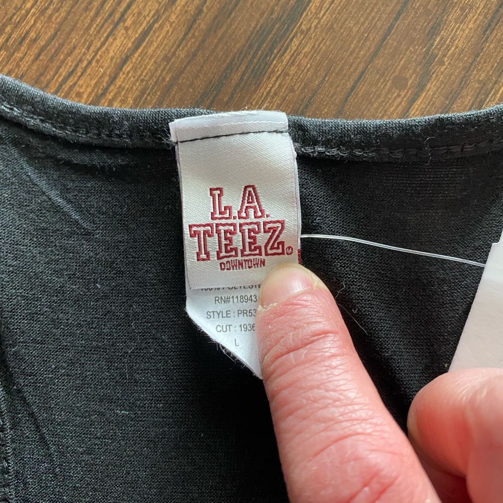 Size L tank by LA Teez